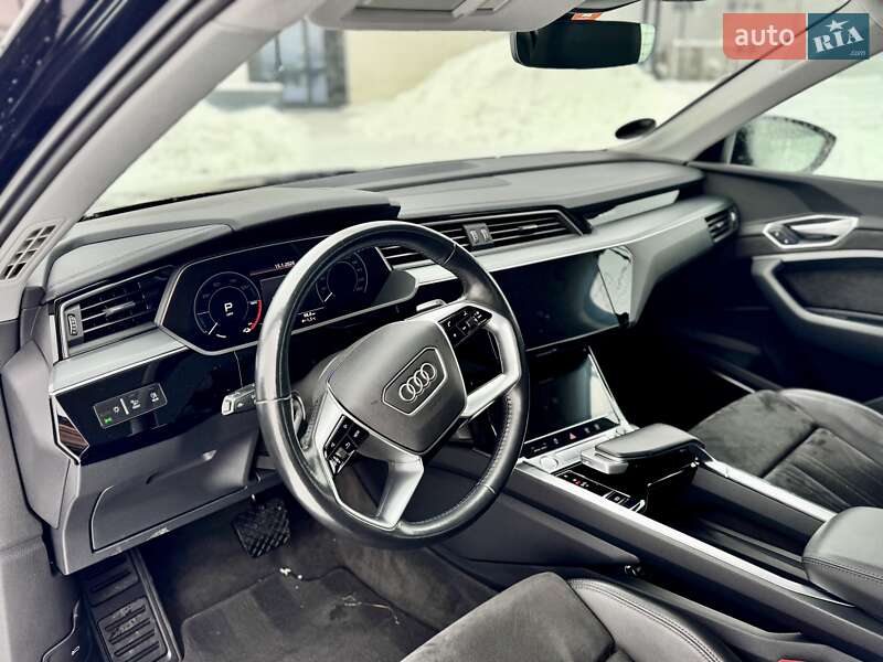 Внедорожник / Кроссовер Audi e-tron 2020 в Мукачево