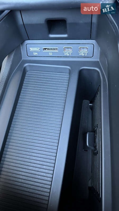 Внедорожник / Кроссовер Audi e-tron 2019 в Первомайске фото 28 Внедорожник / Кроссовер Audi e-tron 2019 в Первомайске