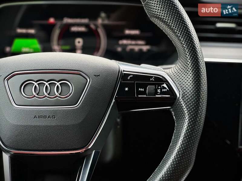 Внедорожник / Кроссовер Audi e-tron 2021 в Киеве