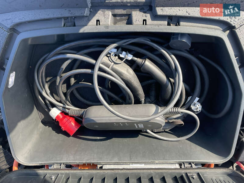 Внедорожник / Кроссовер Audi e-tron 2021 в Ровно