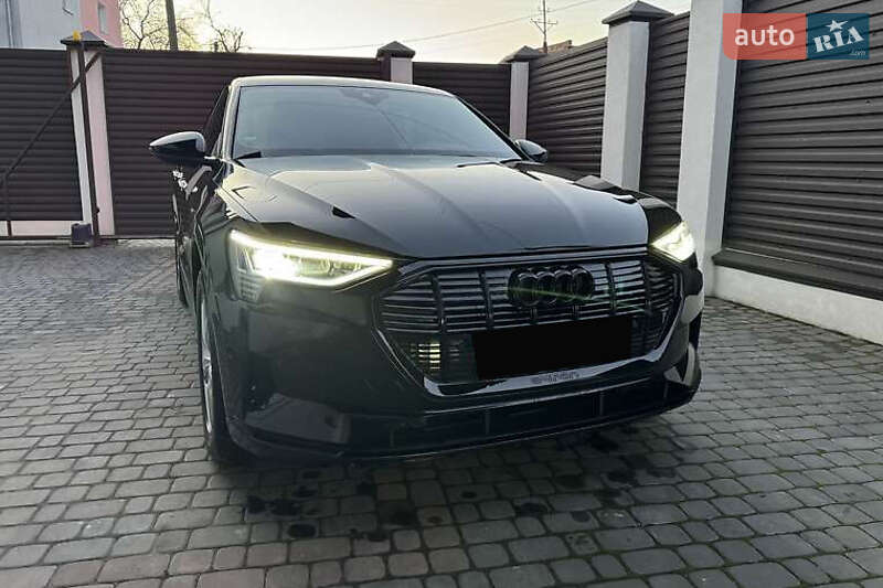 Внедорожник / Кроссовер Audi e-tron 2021 в Киеве фото Внедорожник / Кроссовер Audi e-tron 2021 в Киеве