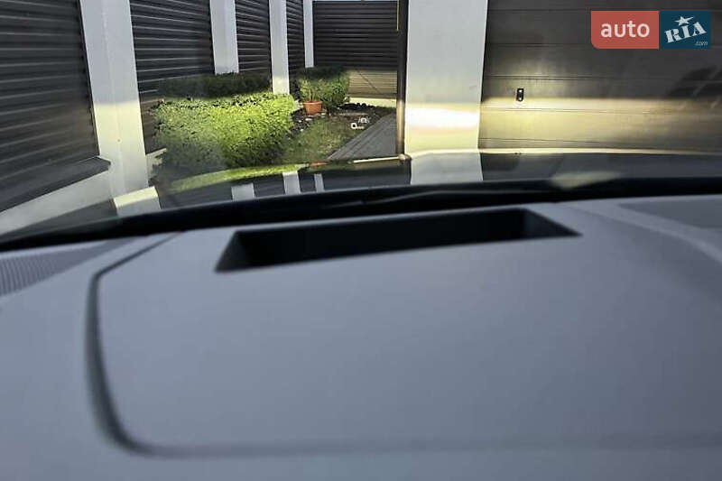 Внедорожник / Кроссовер Audi e-tron 2021 в Киеве фото 14 Внедорожник / Кроссовер Audi e-tron 2021 в Киеве