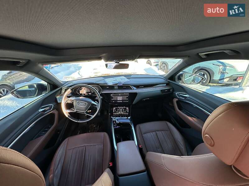 Внедорожник / Кроссовер Audi e-tron 2022 в Львове фото 31 Внедорожник / Кроссовер Audi e-tron 2022 в Львове