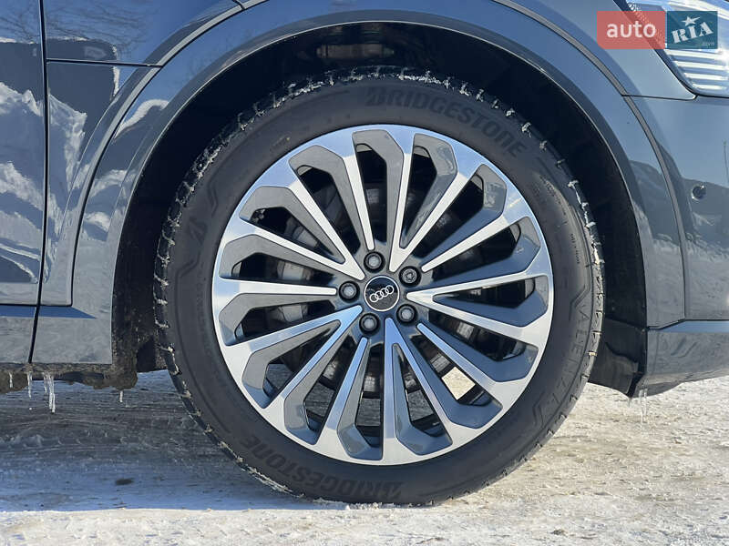 Внедорожник / Кроссовер Audi e-tron 2022 в Луцке