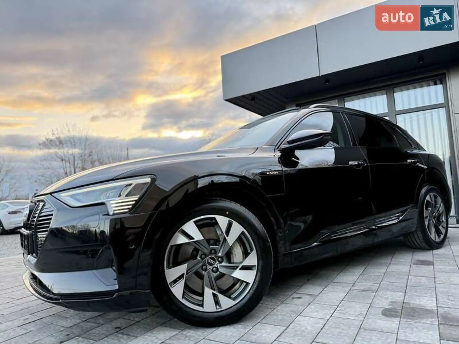 2021 Audi e-tron - мініатюра 12