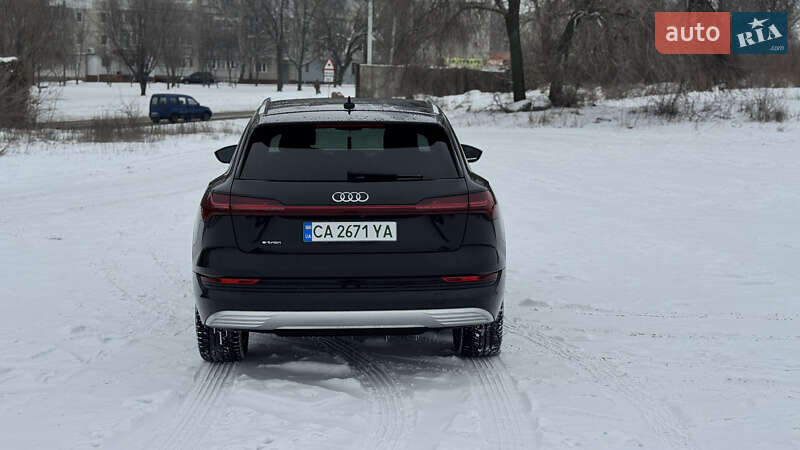 Позашляховик / Кросовер Audi e-tron 2019 в Умані фото 19 Позашляховик / Кросовер Audi e-tron 2019 в Умані