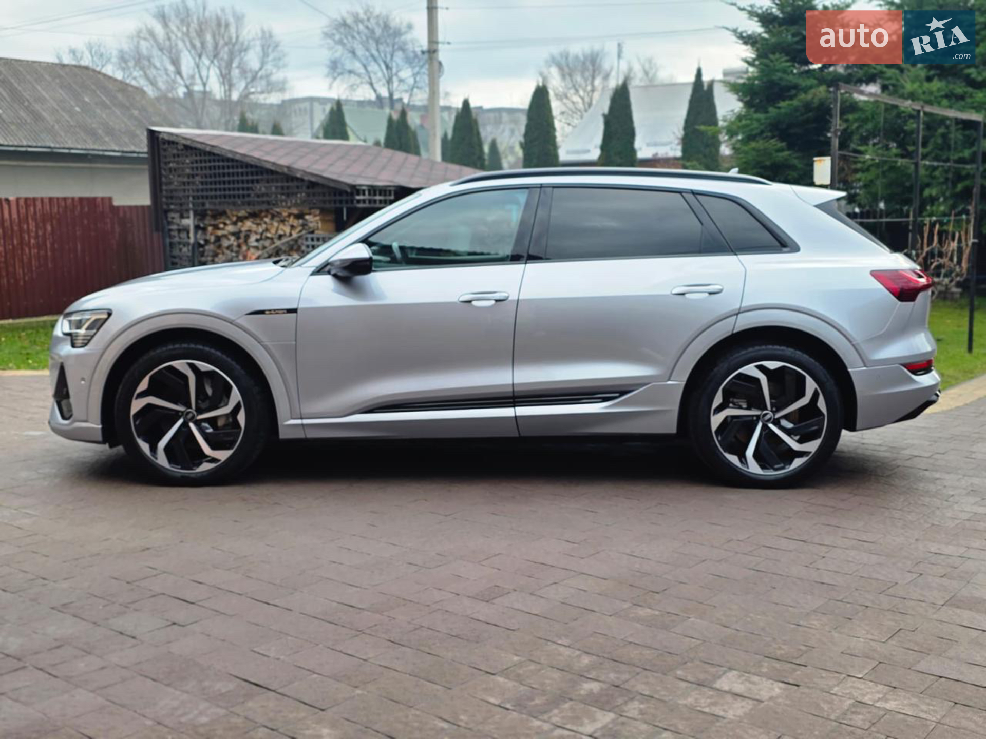 2020 Audi e-tron - мініатюра 27