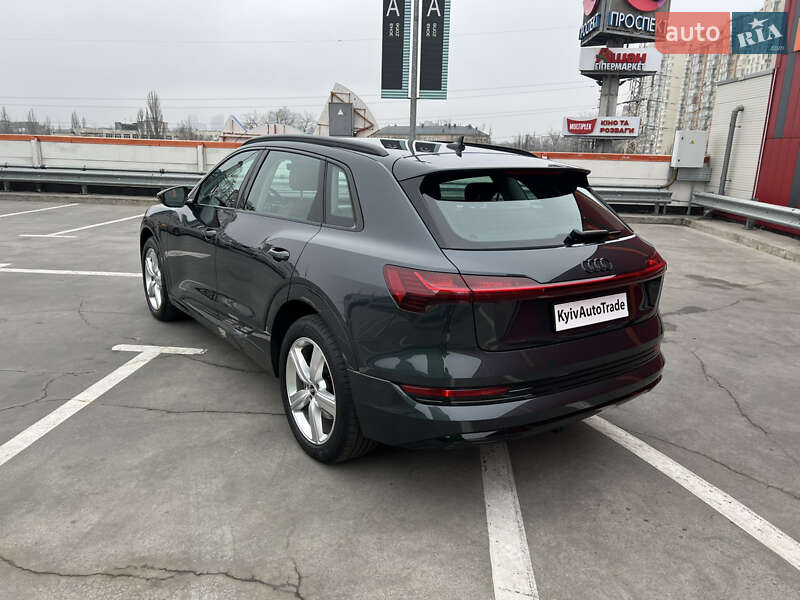 Внедорожник / Кроссовер Audi e-tron 2022 в Киеве фото 7 Внедорожник / Кроссовер Audi e-tron 2022 в Киеве