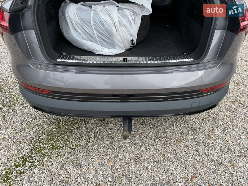 Позашляховик / Кросовер Audi e-tron 2021 в Львові