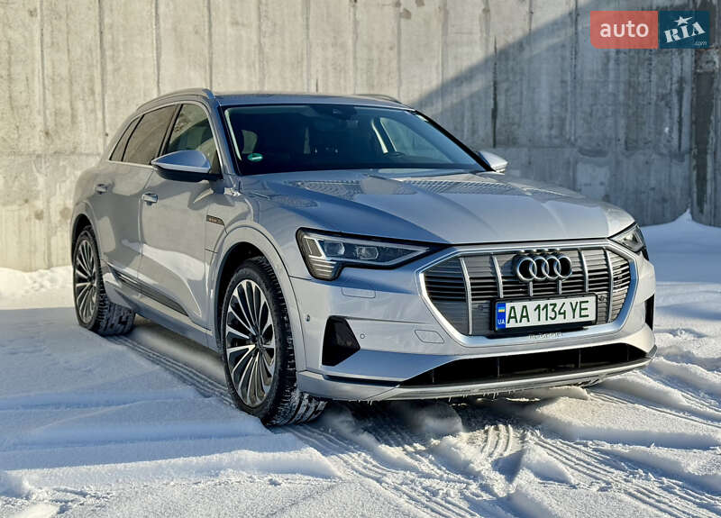 Внедорожник / Кроссовер Audi e-tron 2021 в Киеве