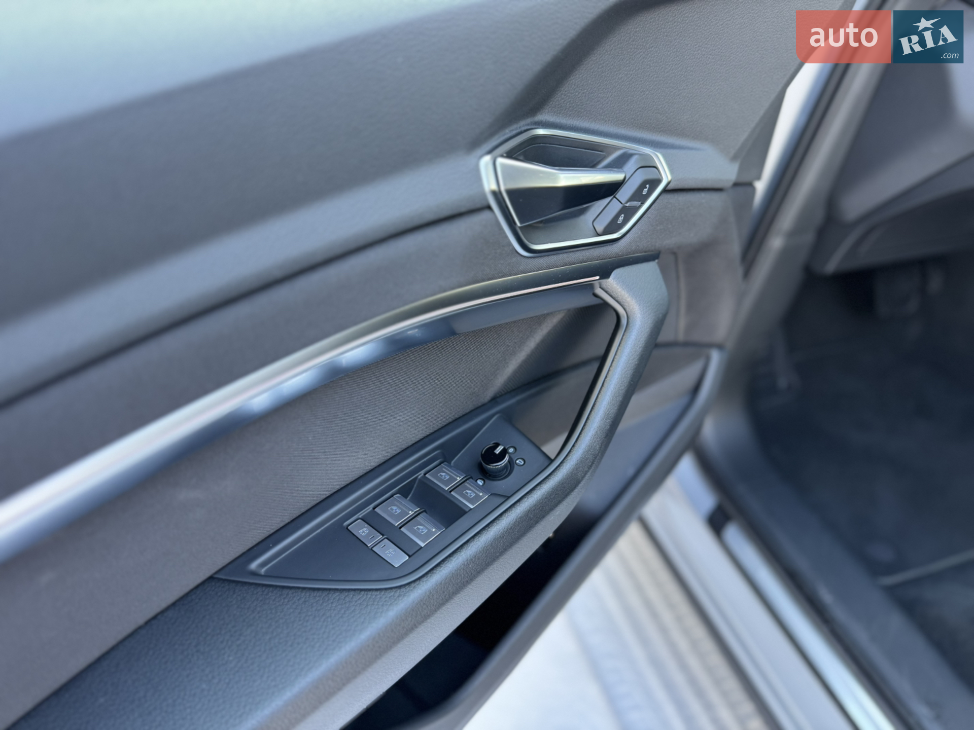 2021 Audi e-tron - мініатюра 53