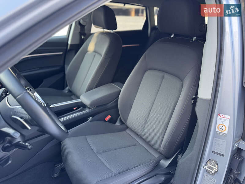 Внедорожник / Кроссовер Audi e-tron 2021 в Киеве