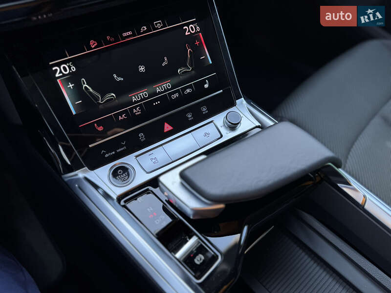 Внедорожник / Кроссовер Audi e-tron 2021 в Киеве