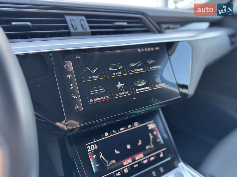 Внедорожник / Кроссовер Audi e-tron 2021 в Киеве