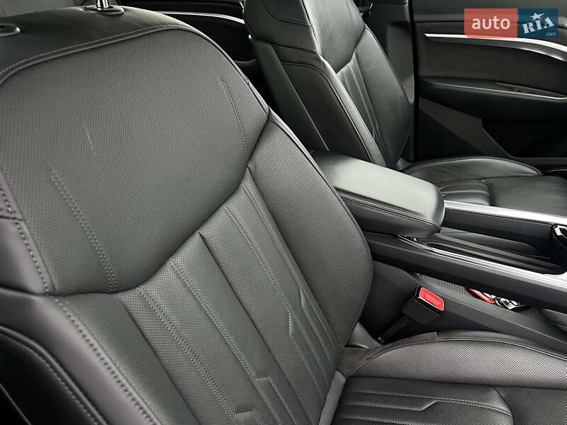 Внедорожник / Кроссовер Audi e-tron 2020 в Луцке фото 61 Внедорожник / Кроссовер Audi e-tron 2020 в Луцке