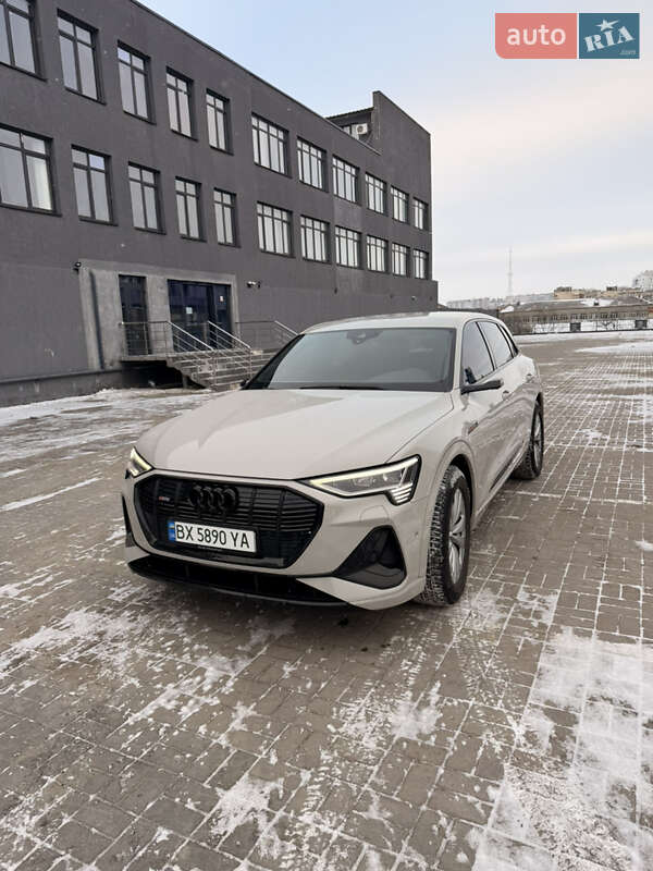 Внедорожник / Кроссовер Audi e-tron 2021 в Хмельницком