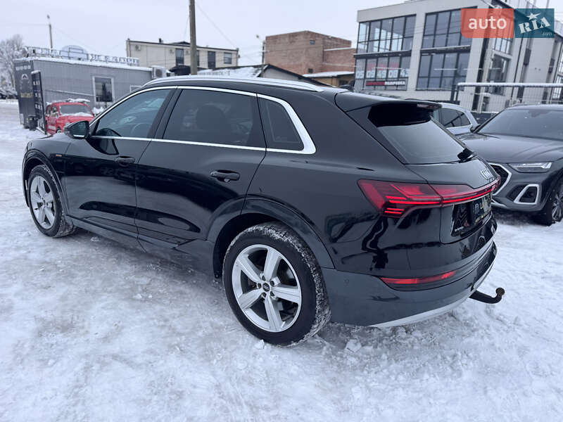 Внедорожник / Кроссовер Audi e-tron 2020 в Ивано-Франковске