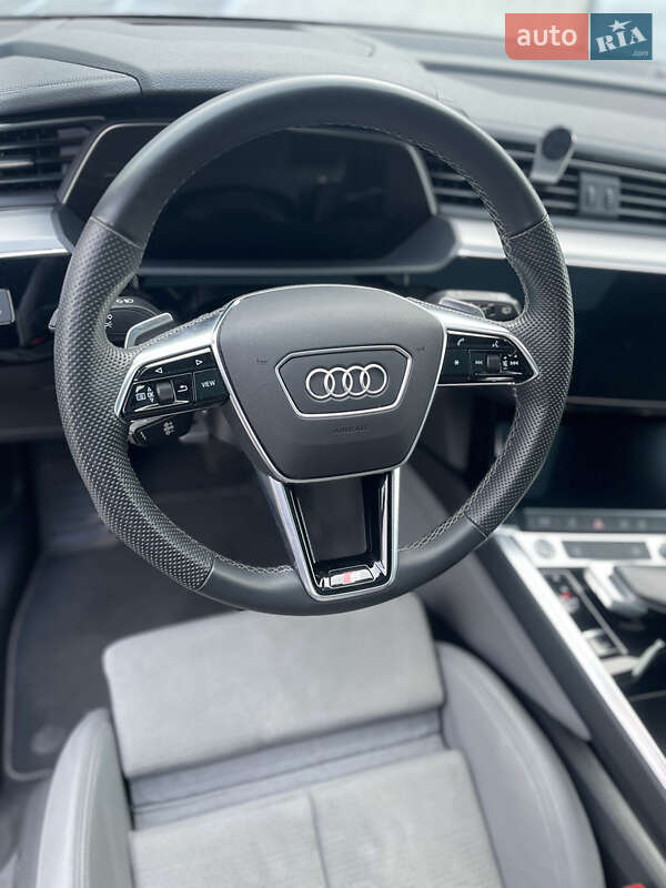 Позашляховик / Кросовер Audi e-tron 2022 в Львові фото 16 Позашляховик / Кросовер Audi e-tron 2022 в Львові