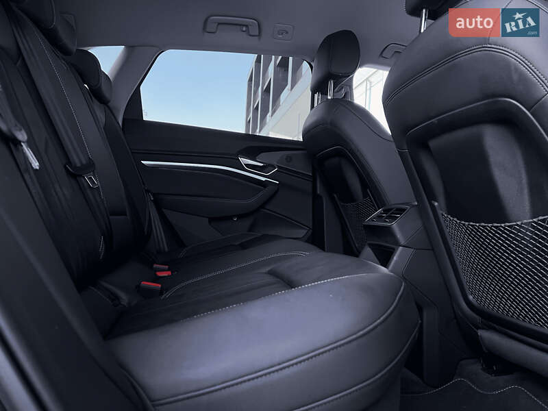 Внедорожник / Кроссовер Audi e-tron 2021 в Львове фото 34 Внедорожник / Кроссовер Audi e-tron 2021 в Львове