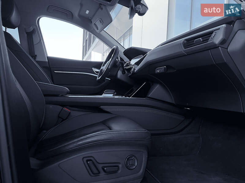 Внедорожник / Кроссовер Audi e-tron 2021 в Львове фото 40 Внедорожник / Кроссовер Audi e-tron 2021 в Львове