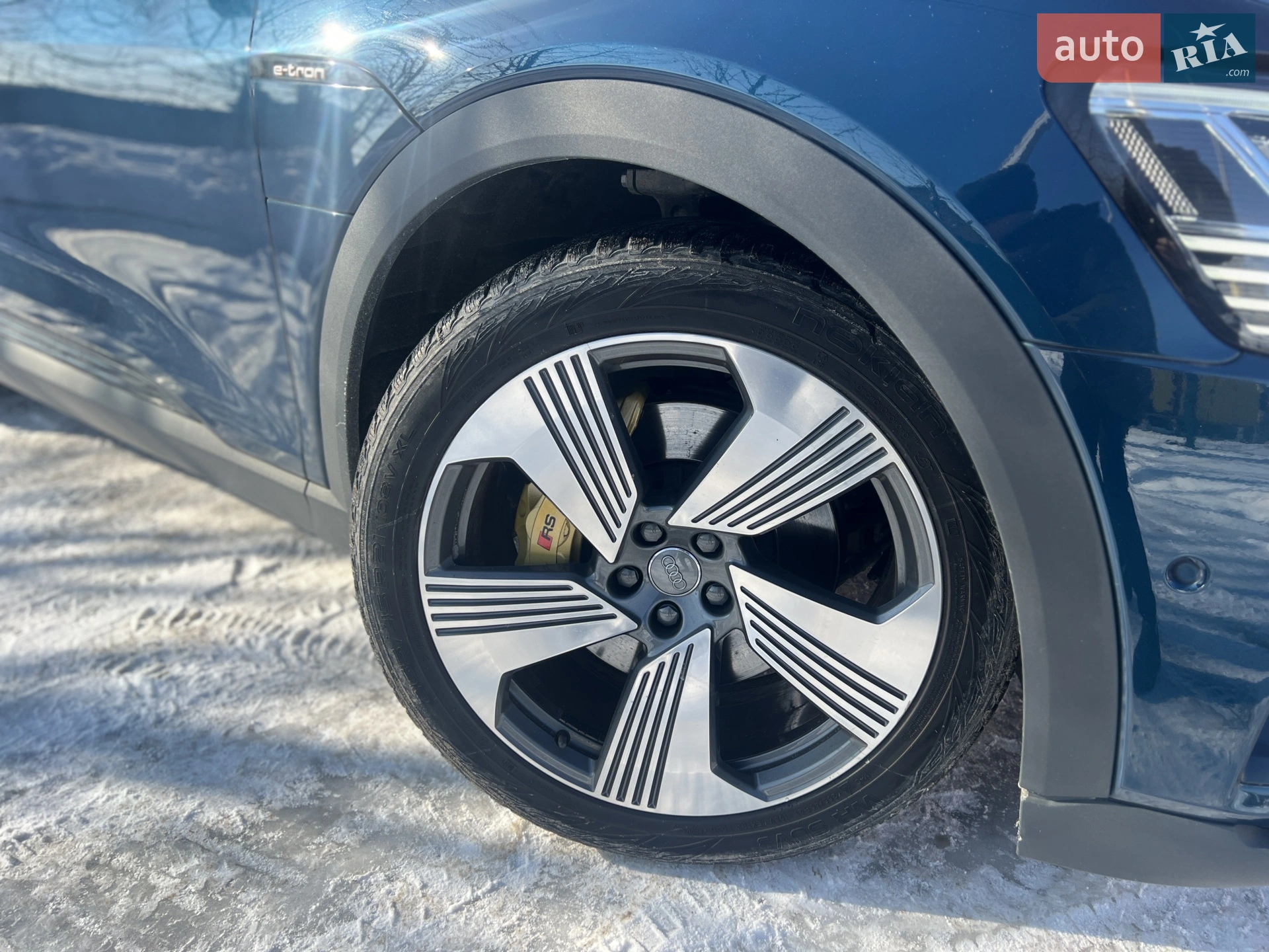 2021 Audi e-tron - мініатюра 11
