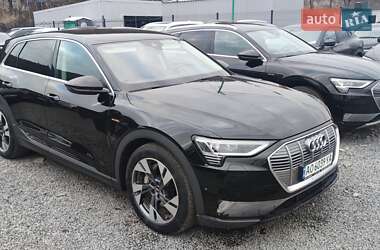 Внедорожник / Кроссовер Audi e-tron 2022 в Сваляве