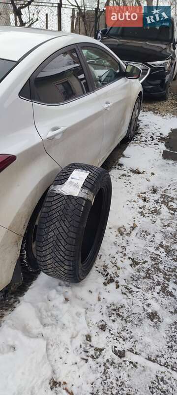 Внедорожник / Кроссовер Audi e-tron 2022 в Сваляве