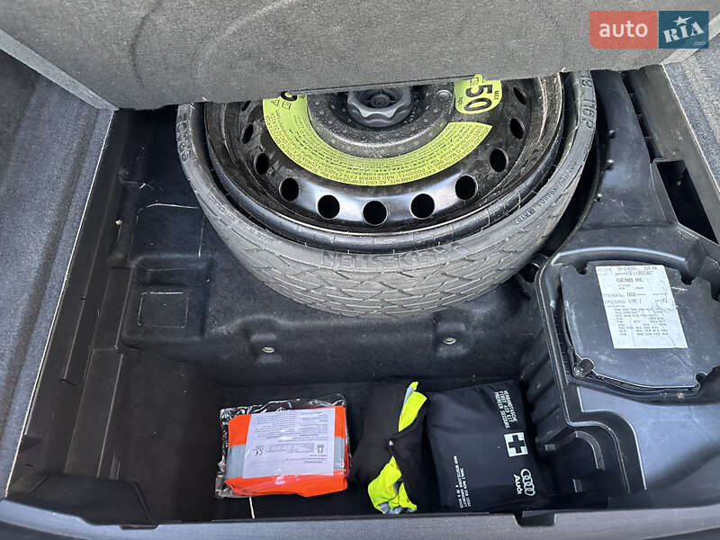 Позашляховик / Кросовер Audi e-tron 2020 в Ужгороді