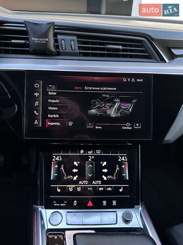 Позашляховик / Кросовер Audi e-tron 2020 в Ужгороді