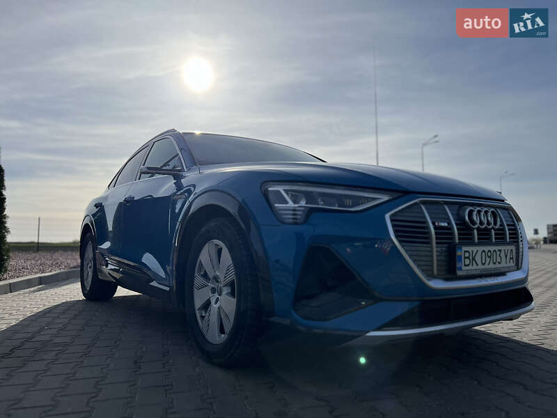 Внедорожник / Кроссовер Audi e-tron 2020 в Львове