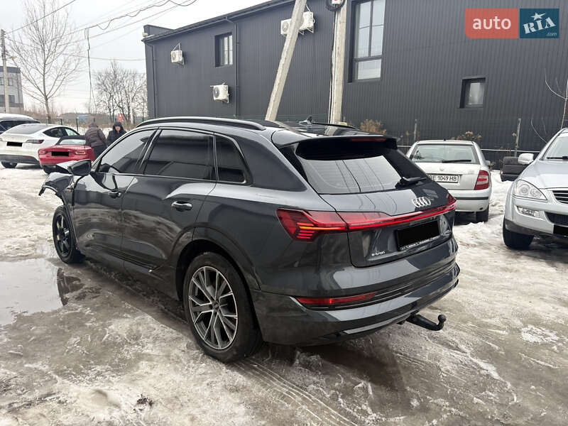 Позашляховик / Кросовер Audi e-tron 2022 в Львові