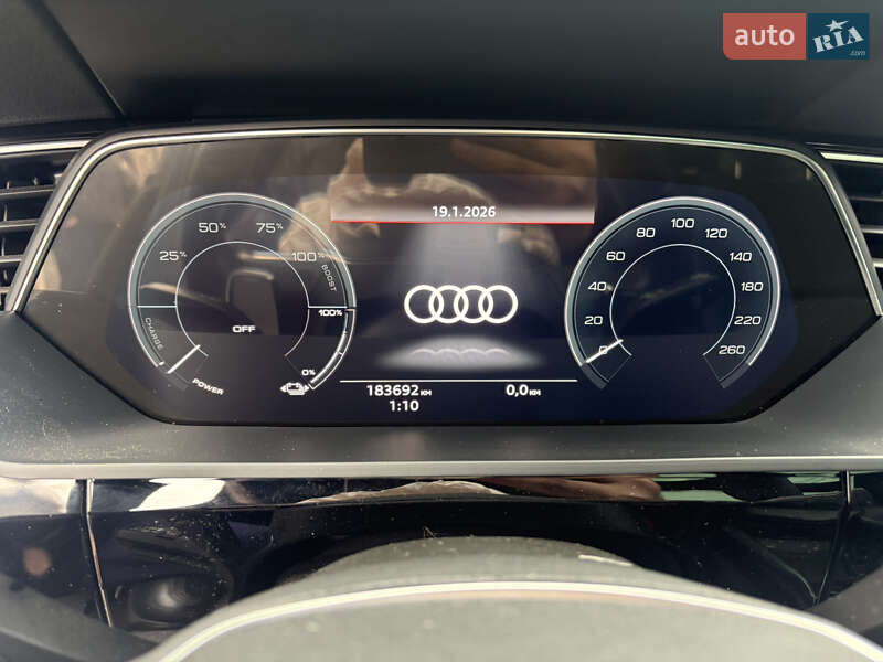 Позашляховик / Кросовер Audi e-tron 2022 в Львові