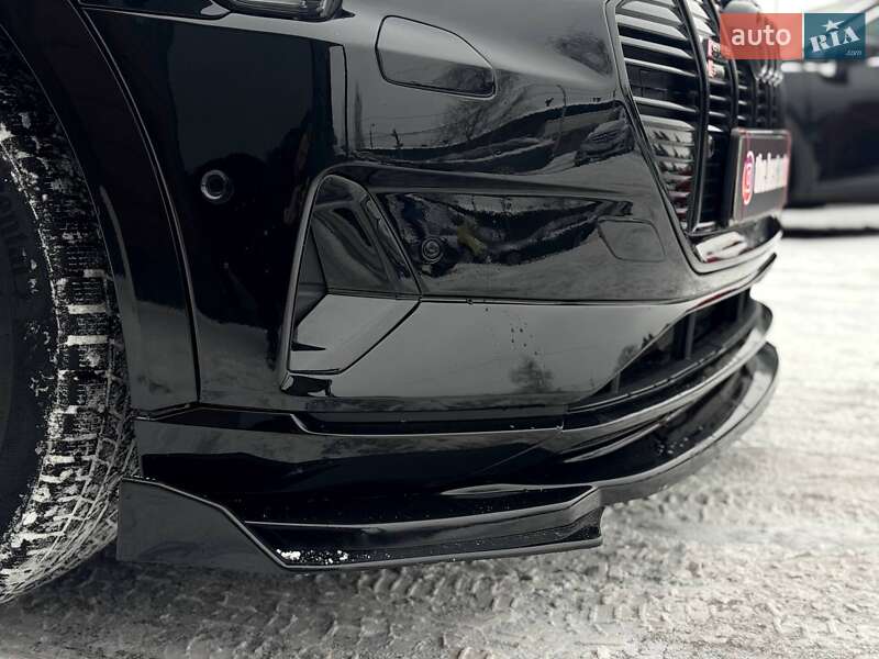 Позашляховик / Кросовер Audi e-tron 2020 в Рівному