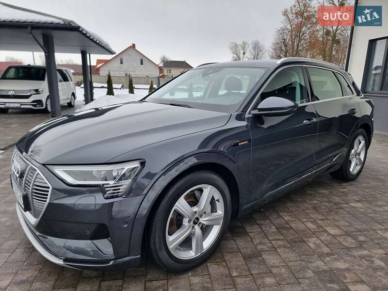 Позашляховик / Кросовер Audi e-tron 2020 в Радивиліві