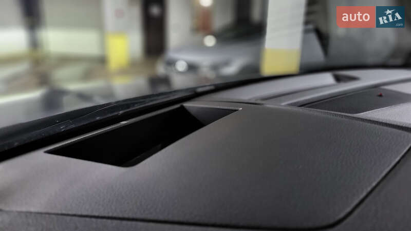 Внедорожник / Кроссовер Audi e-tron 2019 в Киеве