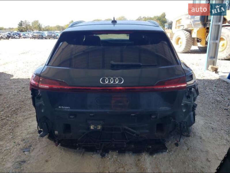 Позашляховик / Кросовер Audi e-tron 2019 в Львові фото 4 Позашляховик / Кросовер Audi e-tron 2019 в Львові
