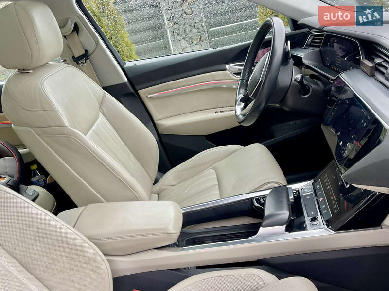 Внедорожник / Кроссовер Audi e-tron 2019 в Трускавце фото 7 Внедорожник / Кроссовер Audi e-tron 2019 в Трускавце