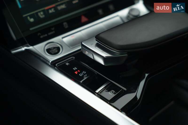 Позашляховик / Кросовер Audi e-tron 2022 в Чернівцях фото 38 Позашляховик / Кросовер Audi e-tron 2022 в Чернівцях