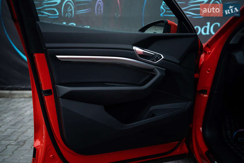 Внедорожник / Кроссовер Audi e-tron 2021 в Луцке