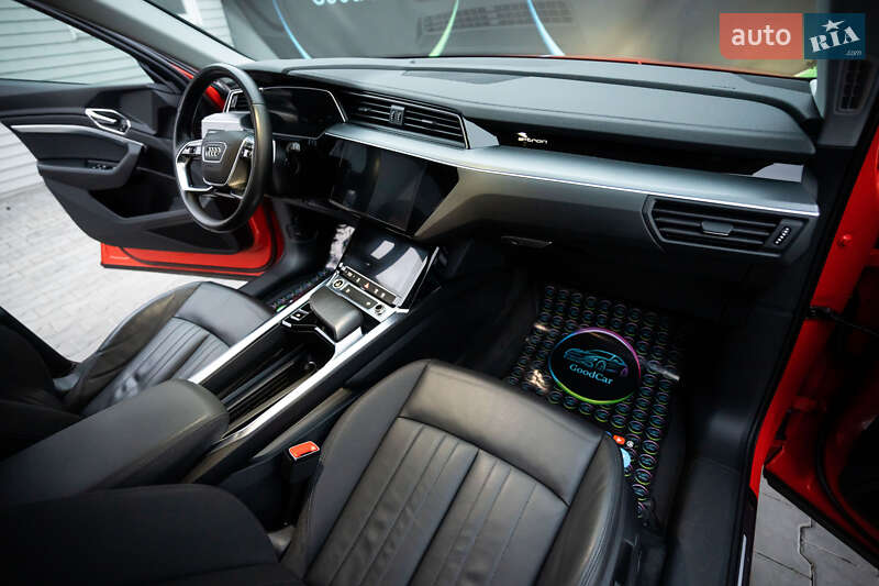 Внедорожник / Кроссовер Audi e-tron 2021 в Луцке