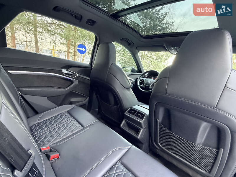 Внедорожник / Кроссовер Audi e-tron 2020 в Дрогобыче фото 35 Внедорожник / Кроссовер Audi e-tron 2020 в Дрогобыче