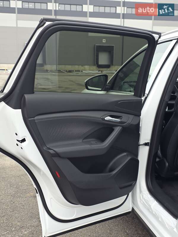 Внедорожник / Кроссовер Audi e-tron 2025 в Киеве фото 31 Внедорожник / Кроссовер Audi e-tron 2025 в Киеве