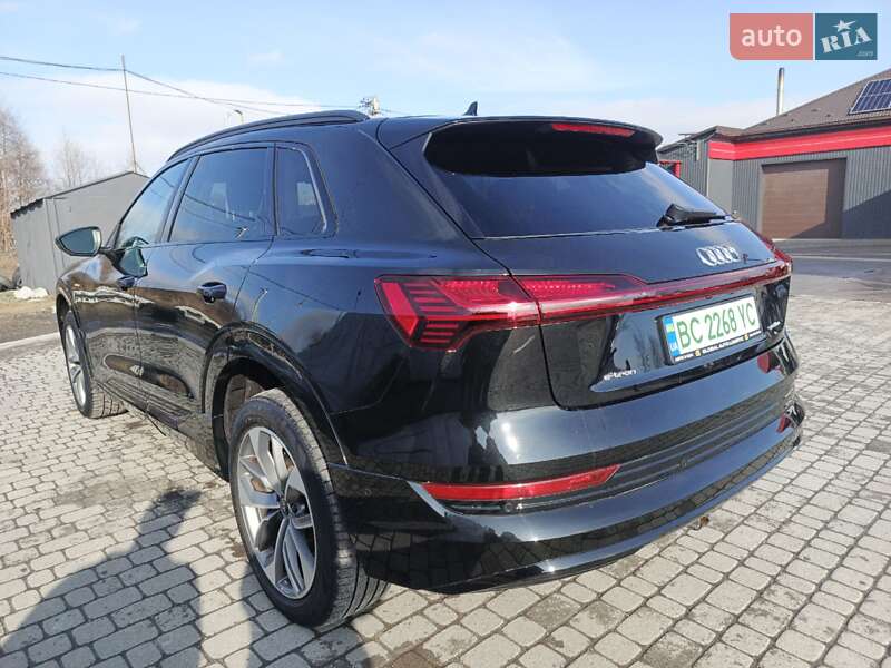 Внедорожник / Кроссовер Audi e-tron 2021 в Яворове