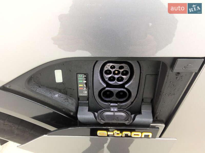 Внедорожник / Кроссовер Audi e-tron 2020 в Житомире фото 11 Внедорожник / Кроссовер Audi e-tron 2020 в Житомире