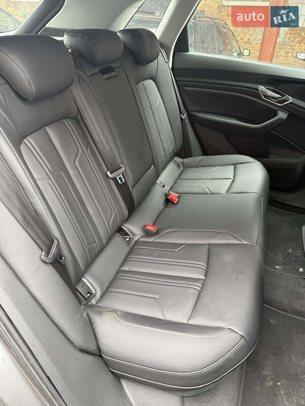 Внедорожник / Кроссовер Audi e-tron 2020 в Житомире фото 18 Внедорожник / Кроссовер Audi e-tron 2020 в Житомире