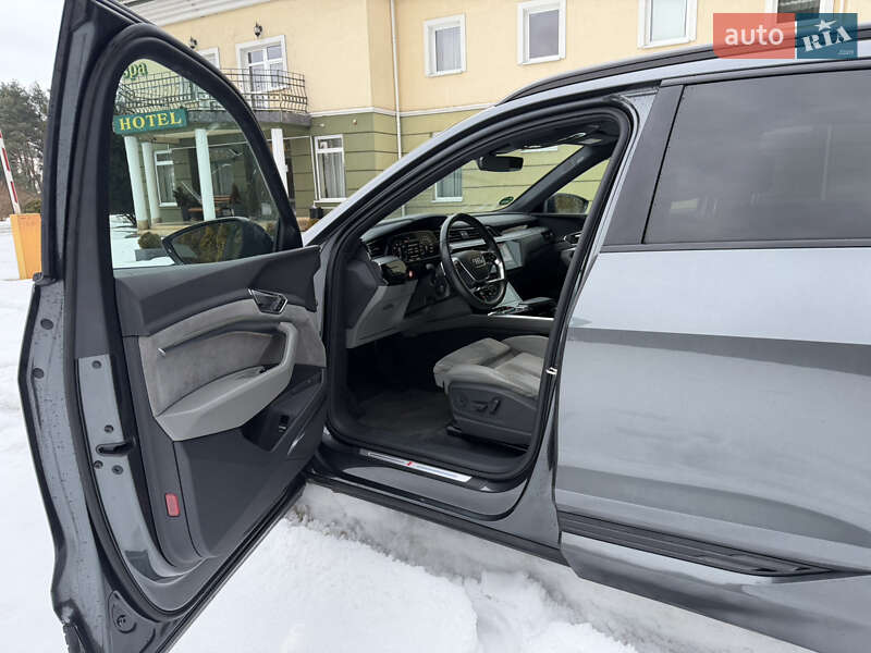 Внедорожник / Кроссовер Audi e-tron 2020 в Львове фото 26 Внедорожник / Кроссовер Audi e-tron 2020 в Львове