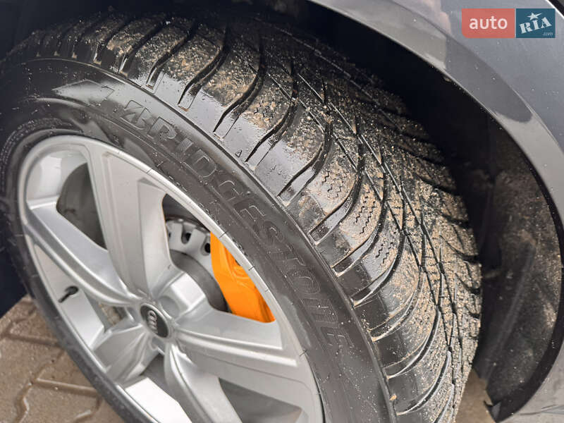 Позашляховик / Кросовер Audi e-tron 2022 в Хмельницькому