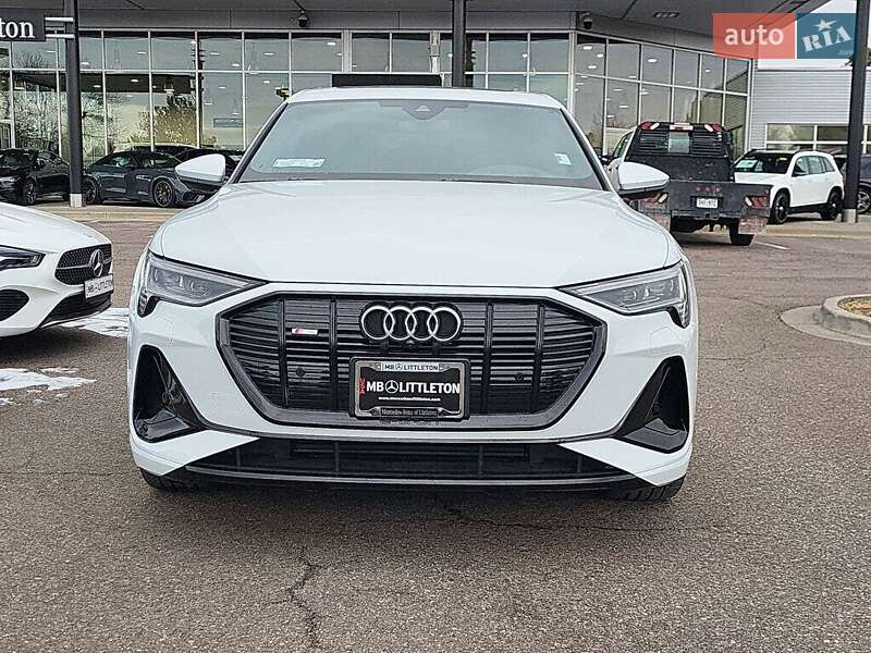 Позашляховик / Кросовер Audi e-tron 2022 в Львові