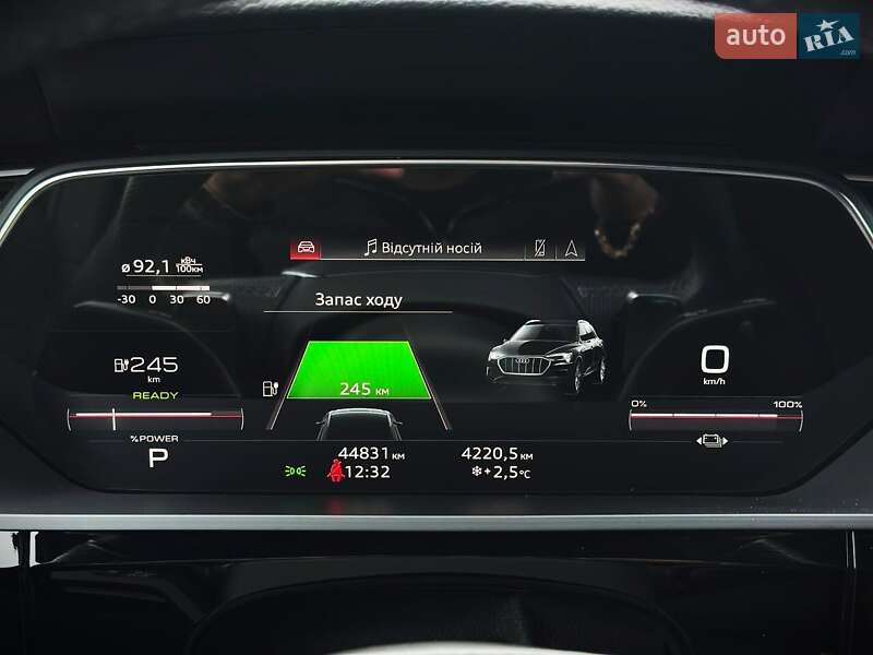 Позашляховик / Кросовер Audi e-tron 2021 в Києві фото 53 Позашляховик / Кросовер Audi e-tron 2021 в Києві