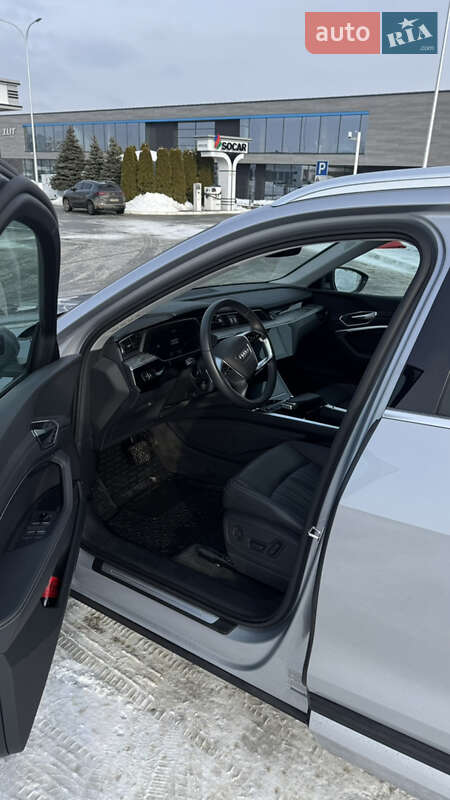 Позашляховик / Кросовер Audi e-tron 2022 в Львові